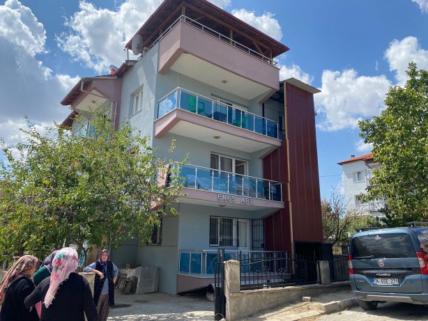 Foto - Engelli asansörü zemine çakıldı! Yaralılar var