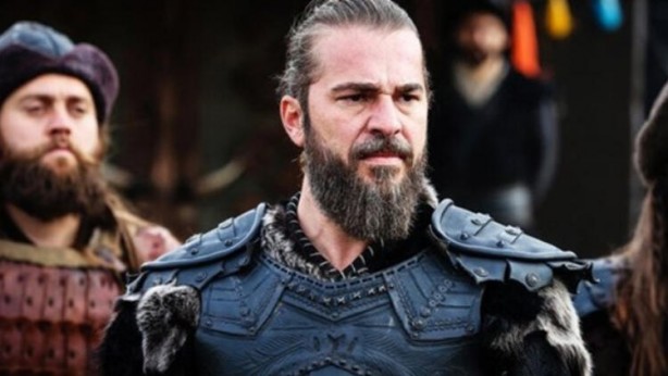 Foto - Engin Altan Düzyatan'dan dikkat çeken Diriliş Ertuğrul paylaşımı