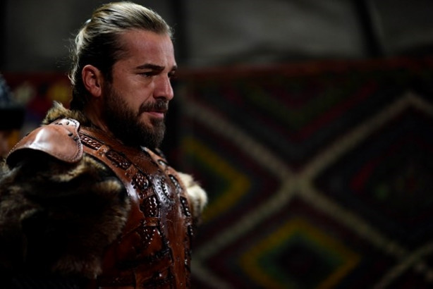 Foto - Engin Altan Düzyatan'dan Diriliş Ertuğrul açıklaması