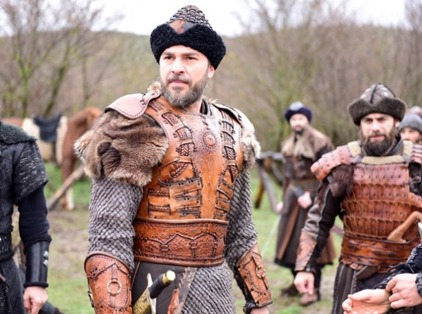 Foto - Engin Altan Düzyatan'dan Diriliş Ertuğrul açıklaması