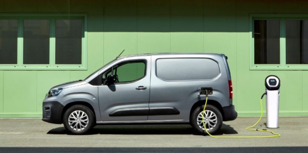 Foto - Enişteler teknolojide çağ atlayacak! E-Doblo Türkiye’de