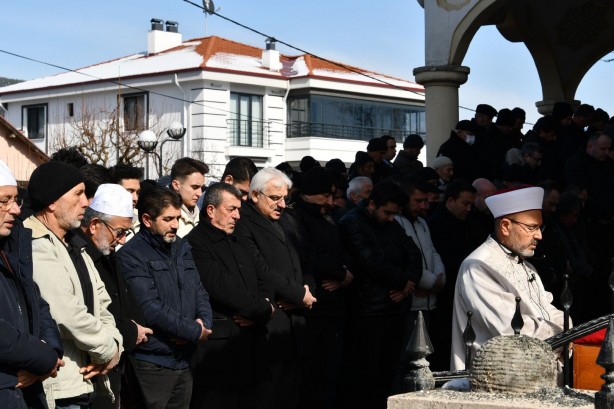 Foto - Enkaz altında hayatını kaybeden genç öğretmene son görev!