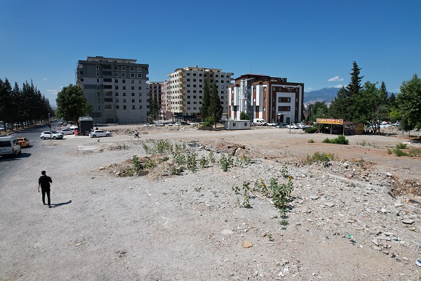 Foto - Enkaz altında kalan alandan ilginç manzara