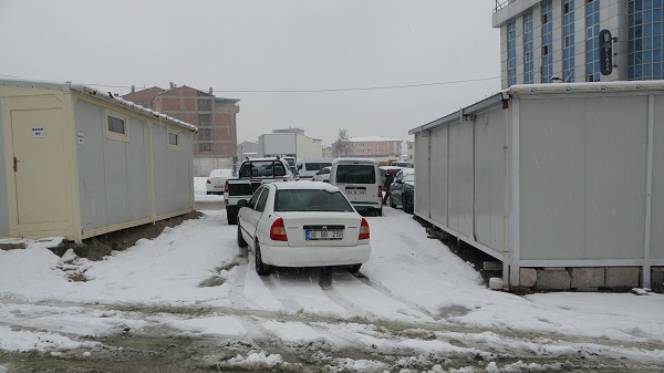 Foto - Enkaz altından attığı mesajla hayata tutundu