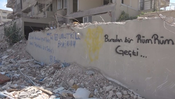 Foto - Enkaz kent Hatay’da duygusal yıkım