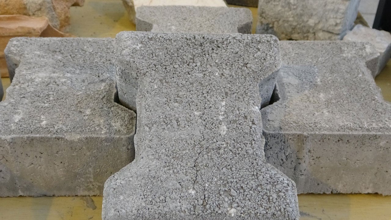 Enkazdan çevreci beton üretildi! Deprem molozları yola dönüştü