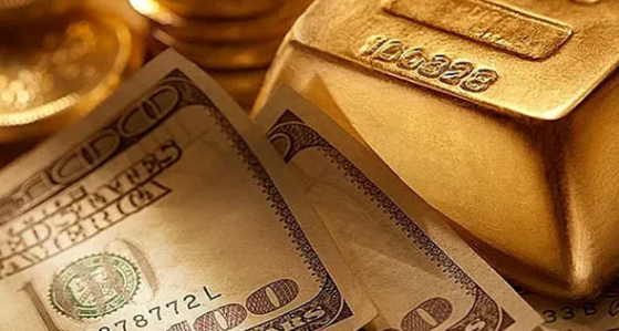 Foto - Enkazdan çıkan bavul dolusu altın vatandaşı harekete geçirdi! Altın ve doları olan oraya koştu