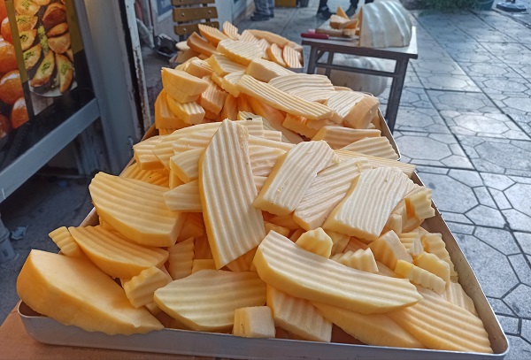 Foto - Enkazdan çıktı hayata böyle tutundu