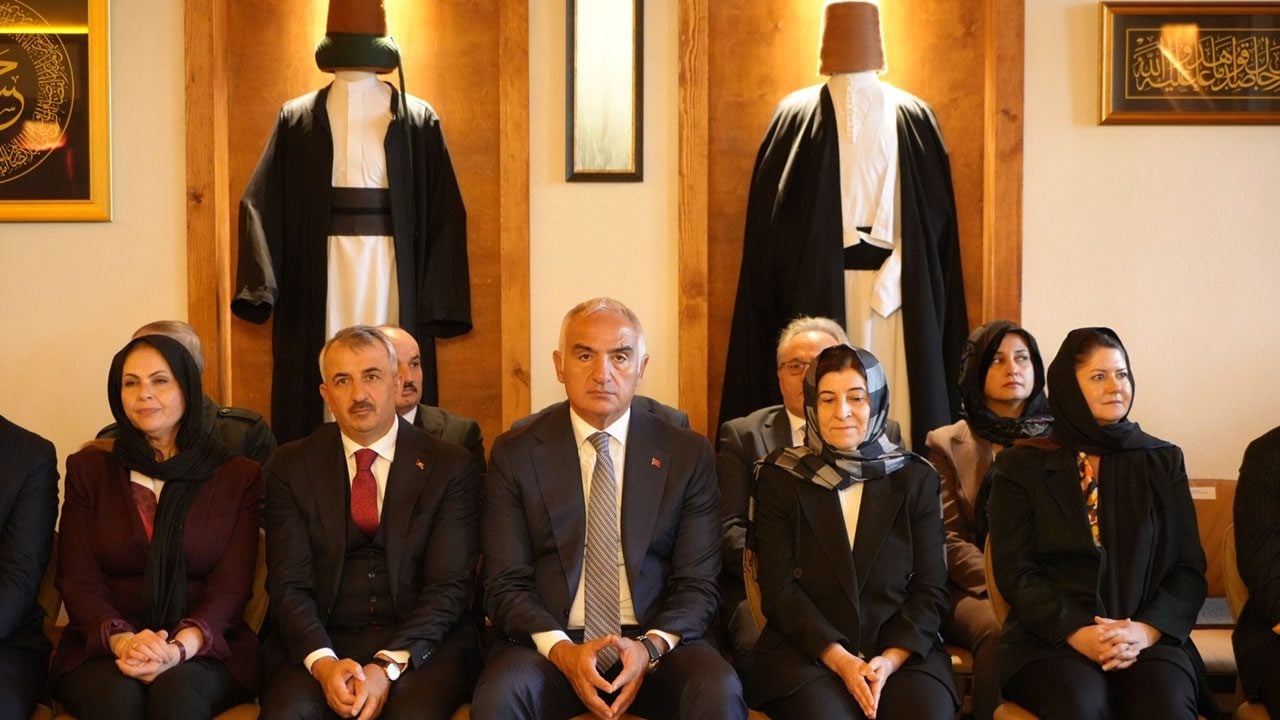 Foto - CHP enkazını bile satılıp yok etmişti! Muradiye Mevlevihanesi 101 yıl sonra kapılarını açtı