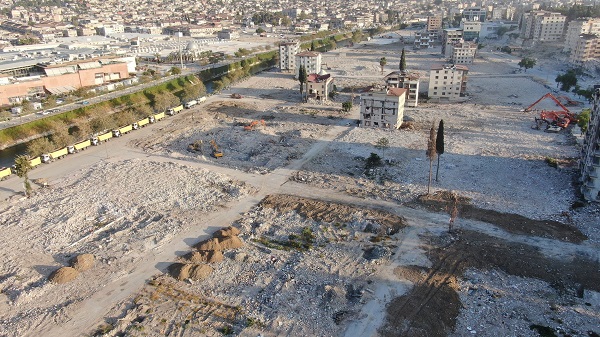 Foto - Enkazın kaldırılmasıyla tanınmaz hale geldi! Hatay havadan görüntülendi