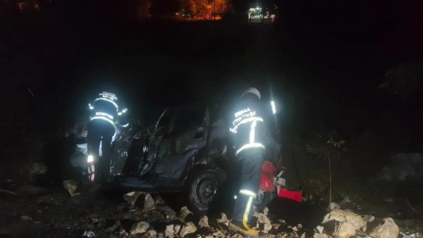 Erbaa’da otobüsle otomobilin çarpıştığı feci kaza