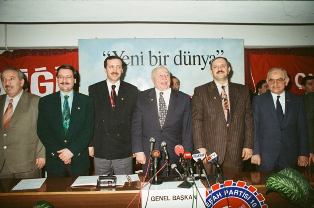 Foto - Erbakan Hoca vefatının 11’inci yılında anılıyor