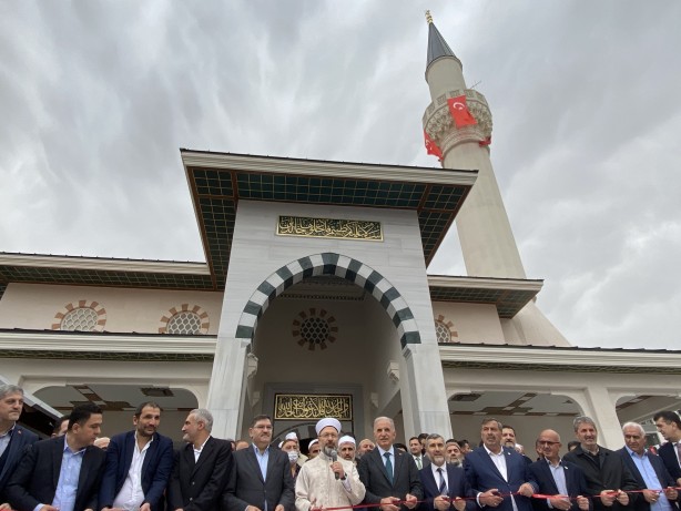 Foto - Erbaş: Türkiye'de 90 bin camimiz var dediğimizde Müslümanlar gururlanıyor