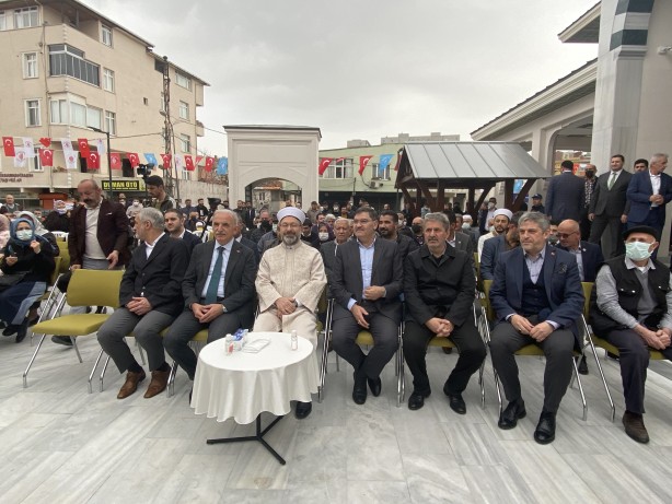 Foto - Erbaş: Türkiye'de 90 bin camimiz var dediğimizde Müslümanlar gururlanıyor