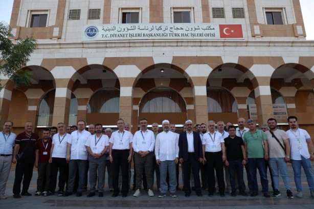 Foto - Erbaş'tan Medine'de Türk Ofisi'ne ziyaret