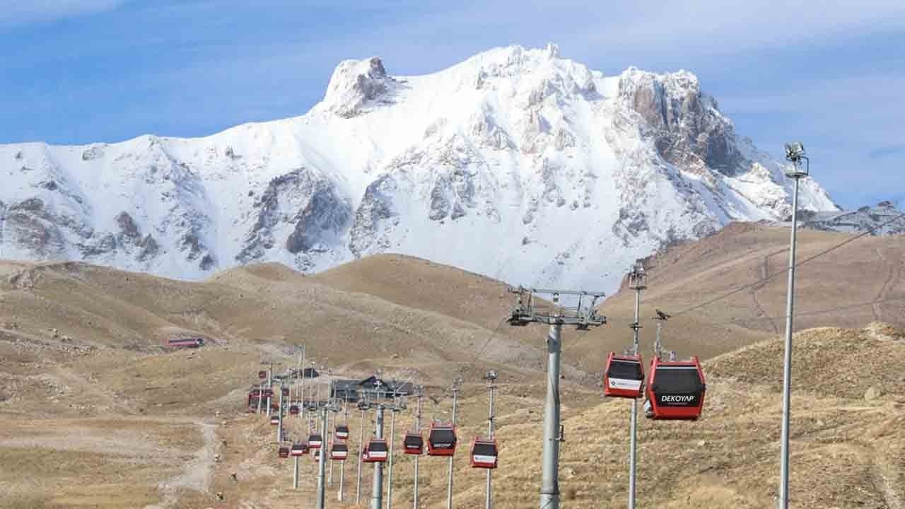 Foto - Erciyes'te zirve tırmanışında kaza: 2 dağcı için arama kurtarma operasyonu