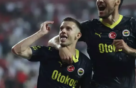 Foto - Erden Timur istiyordu, Fenerbahçe alıyor! Yılın transfer çalımı patladı, Fred'ten sonra...