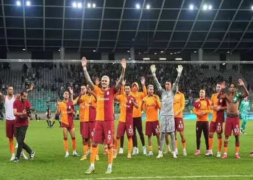 Erden Timur sözde değil, özde bitirdi! Okan Buruk istiyordu: Galatasaray'ın yeni 8 numarası belli oldu