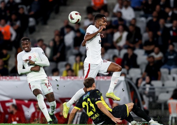 Foto - Erden Timur'dan flaş karar: Galatasaray şokta! Hataları nedeniyle verilmemişti... Rakipler daha iyisini yaptı
