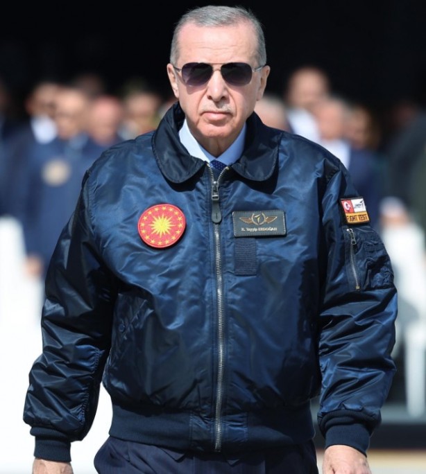 Foto - Erdoğan, "Ahmak, geri zekalı mısın" demişti! AK Partili başkan ağızları açık bıraktı