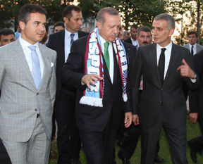 "Erdoğan baskı yapmadı" diyen İbrahim Hacıosmanoğlu'ndan flaş çağrı: Yarından tez istifa etsinler