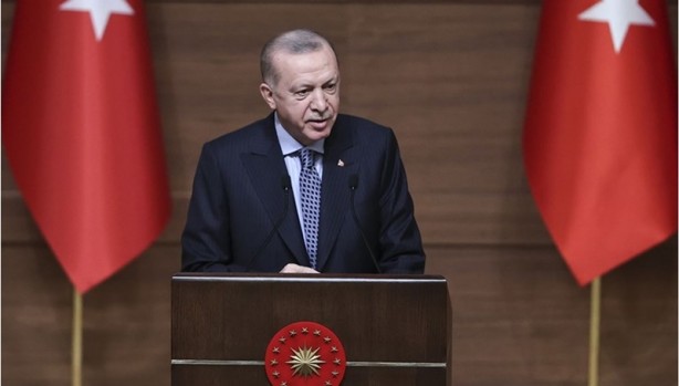 Foto - Erdoğan bizzat verdi... Osman bey geceye damga vurdu!