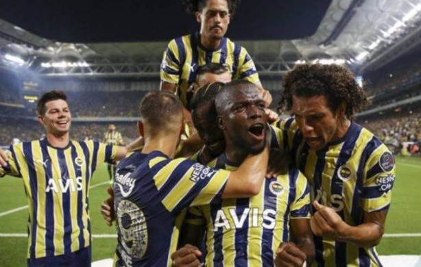 Foto - Erdoğan da Galatasaray da 5 puan fark attı! Muhalefetin umudu astrologlar da çuvalladı