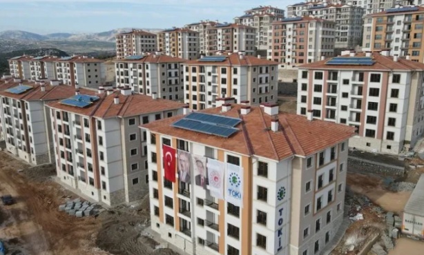 Foto - Erdoğan dediyse yapar! Depremin merkez üssü 1 yılda ayağa kalktı… Konutların teslimini Erdoğan yapacak