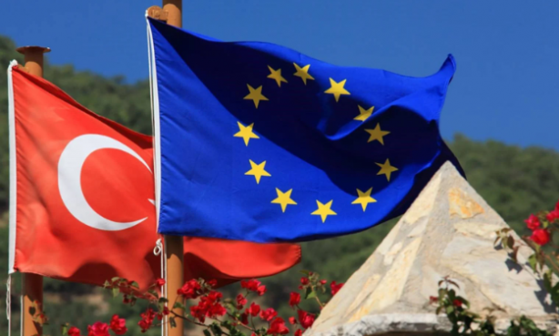 Foto - Erdoğan geri adım attırdı! 5 yıl dayanabildiler