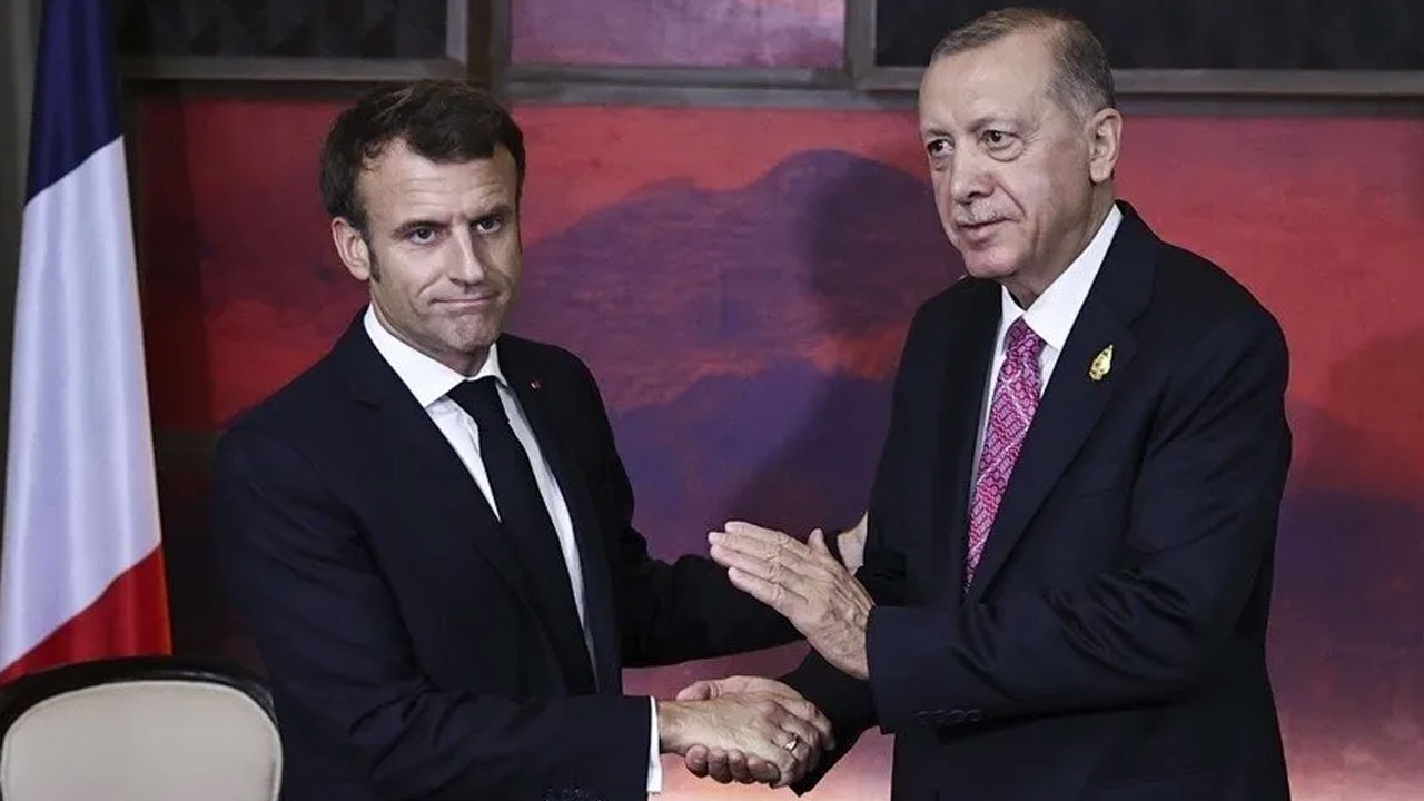Erdoğan ile Macron arasındaki görüşme Yunanları çıldırttı! Tarihe geçecek itiraf