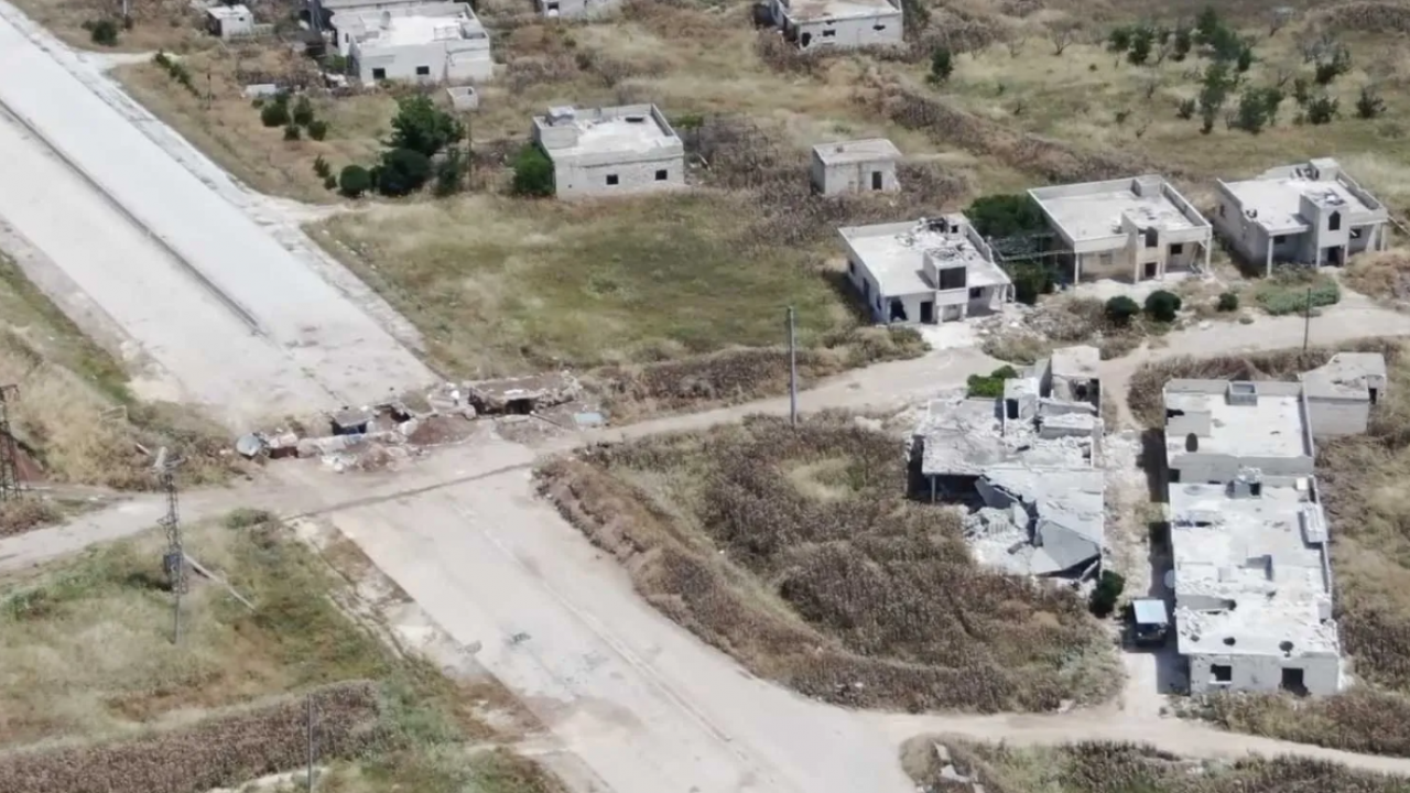 Foto - Erdoğan: ‘Kılıç kınından çıkarsa…’ demişti. YPG’yi operasyon korkusu sardı! Tünel kazmaya başladılar