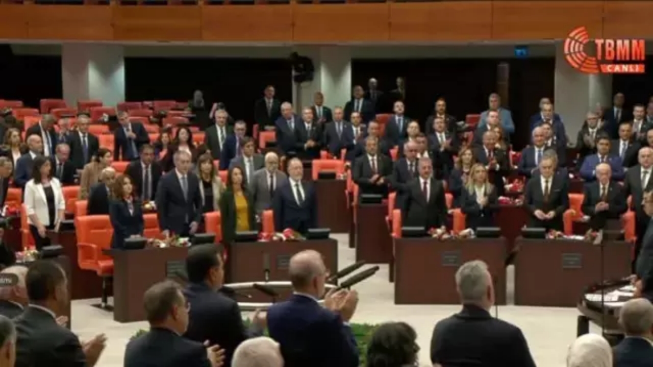 Foto - Erdoğan Meclis’te! DEM Parti ve İYİ Parti’den dikkat çeken tavır
