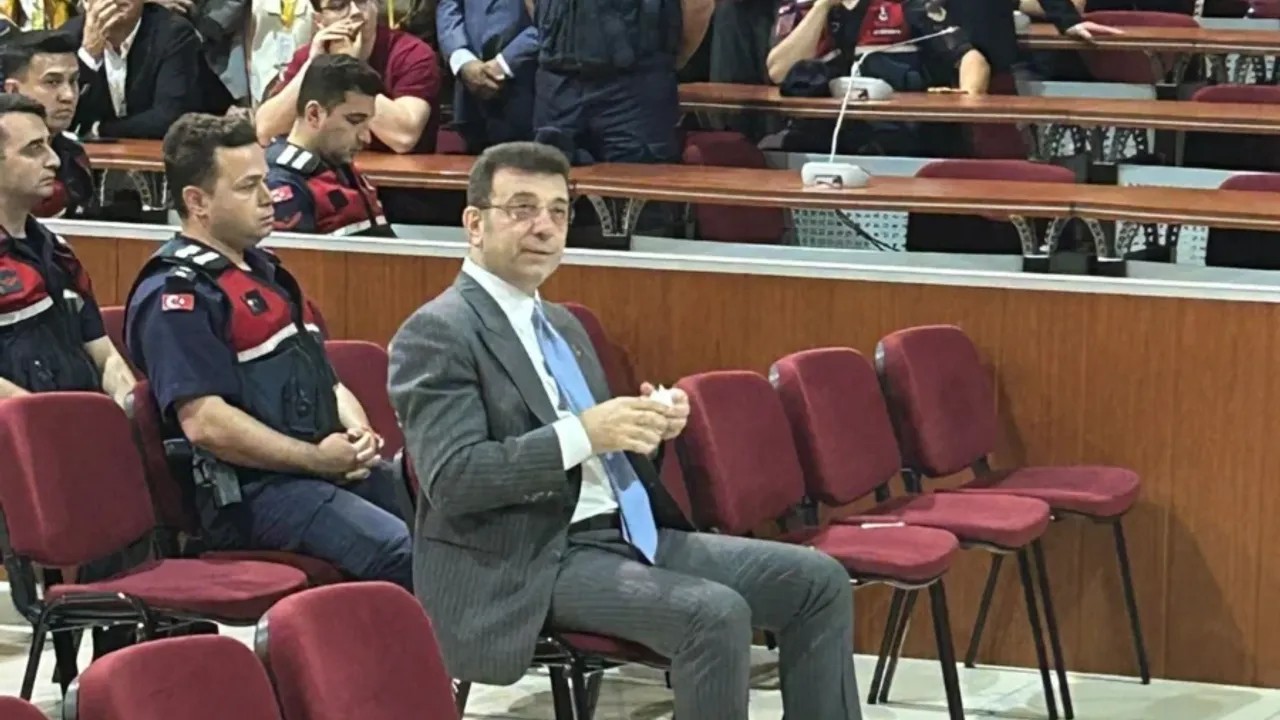 Foto - Erdoğan mı İmamoğlu mu sorusuna öyle bir cevap verdi ki! Sosyal medya yıkıldı