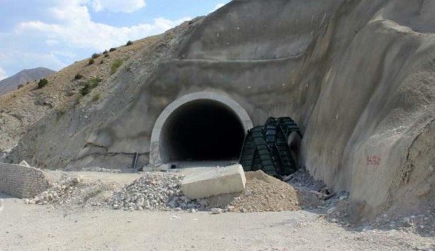 Foto - Erdoğan müjdeyi verdi! Pirinkayalar Tüneli’nde sona gelindi