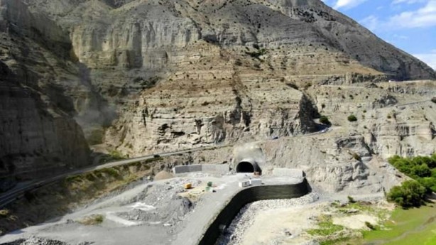 Foto - Erdoğan müjdeyi verdi! Pirinkayalar Tüneli’nde sona gelindi