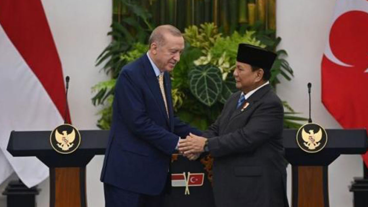 Foto - Erdoğan 'o silahı tamam satarız' deyince Endonezya cumhurbaşkanı havalara uçtu: Elhamdülillah