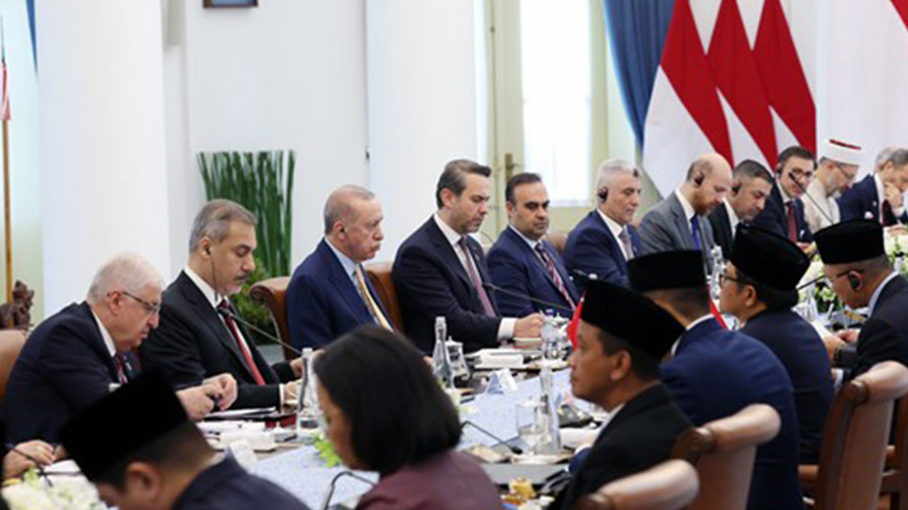 Foto - Erdoğan 'o silahı tamam satarız' deyince Endonezya cumhurbaşkanı havalara uçtu: Elhamdülillah