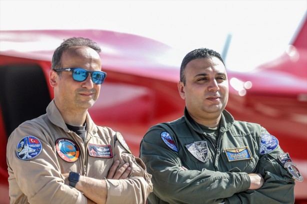 Foto - Erdoğan orayı hedef olarak göstermişti! Mısır'da Hürjet'i bakın kim havalandırdı