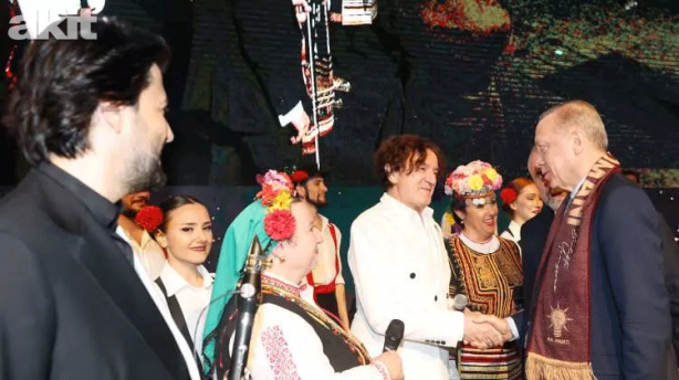 Foto - Erdoğan & Roman buluşması! İlle de Roman olsun