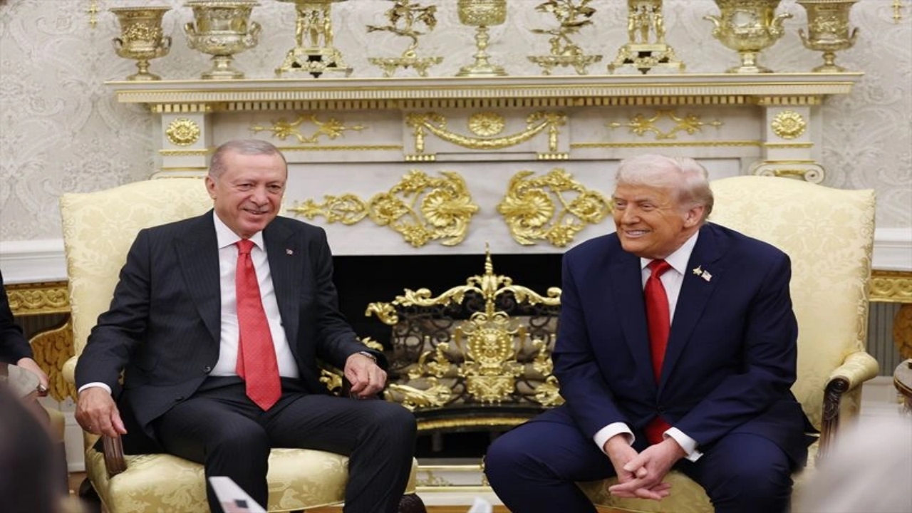 Foto - Erdoğan-Trump görüşmesi manşetlerde! Sözcü ve Cumhuriyet’ten "Yok artık" dedirten başlık