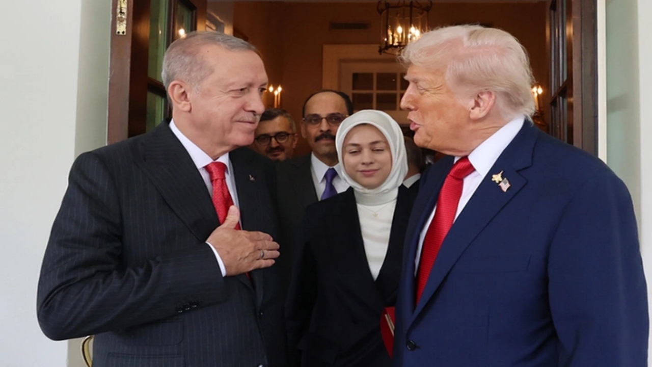 Erdoğan-Trump görüşmesi manşetlerde! Sözcü ve Cumhuriyet’ten "Yok artık" dedirten başlık