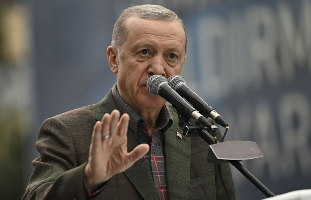 "Erdoğan üniversite mezunu değil" diyen budalaları şapa oturtacak fotoğraflar