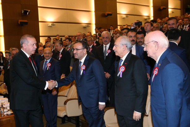 Foto - Erdoğan ve Kılıçdaroğlu AYM töreninde tokalaştı