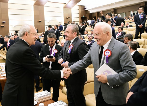Foto - Erdoğan ve Kılıçdaroğlu AYM töreninde tokalaştı
