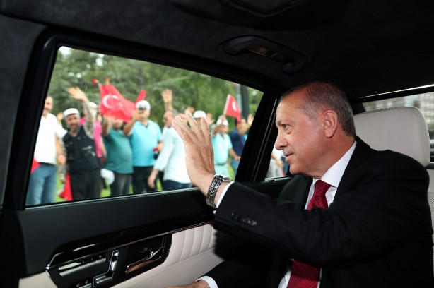 Erdoğan yemin etti! Meclis'te tarihi an