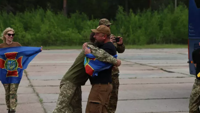 Foto - Erdoğan yine başardı! Rusya-Ukrayna esir takası gerçekleşti