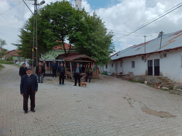 Erdoğan'a çıkmayan bir oy köyde ortalığı karıştırdı! Didik didik aradılar ve oy atmayan kişiyi buldular, bakın kimmiş