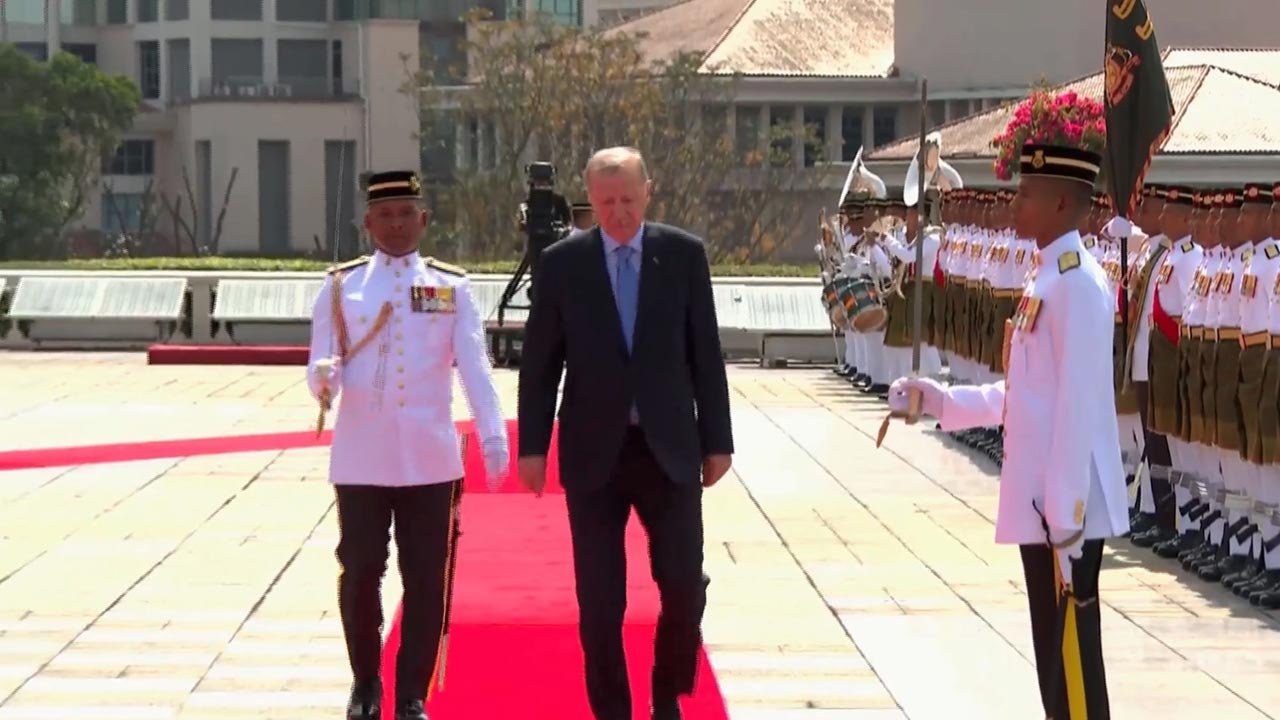 Foto - Erdoğan’a Malezya’da görkemli karşılama! Resmi tören düzenlendi