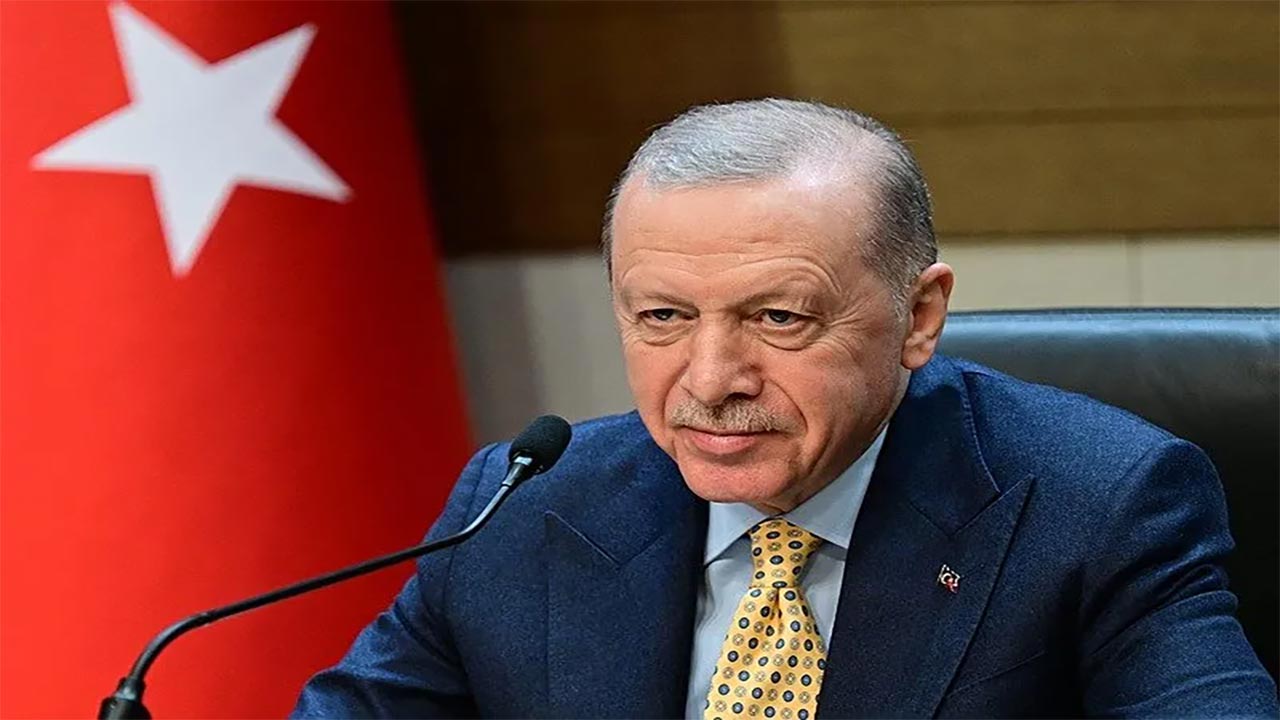 Erdoğan’a Malezya’da görkemli karşılama! Resmi tören düzenlendi