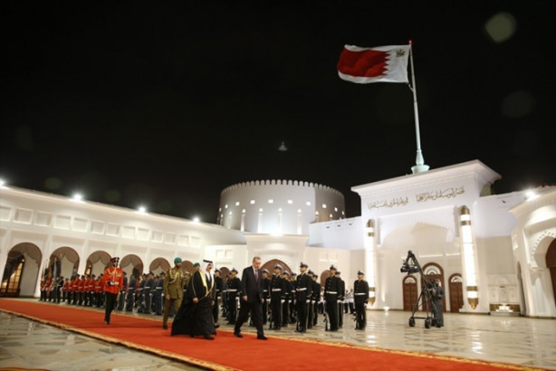 Foto - Erdoğan’a Şeyh İsa bin Salman Al Halife Madalyası